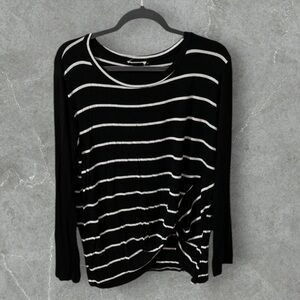 Bombom black and white striped long sleeve knit shirt bottom hem knot size large